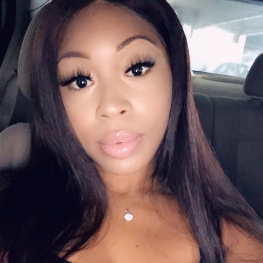 Meet your Posher, Andrea